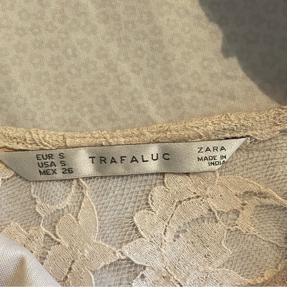 Zara lace mini dress - Picture 6 of 7